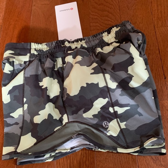 LULULEMON HOTTY HOT SHORT 4”-CRISPIN GREEN CAMO, 8 - Picture 6 of 11
